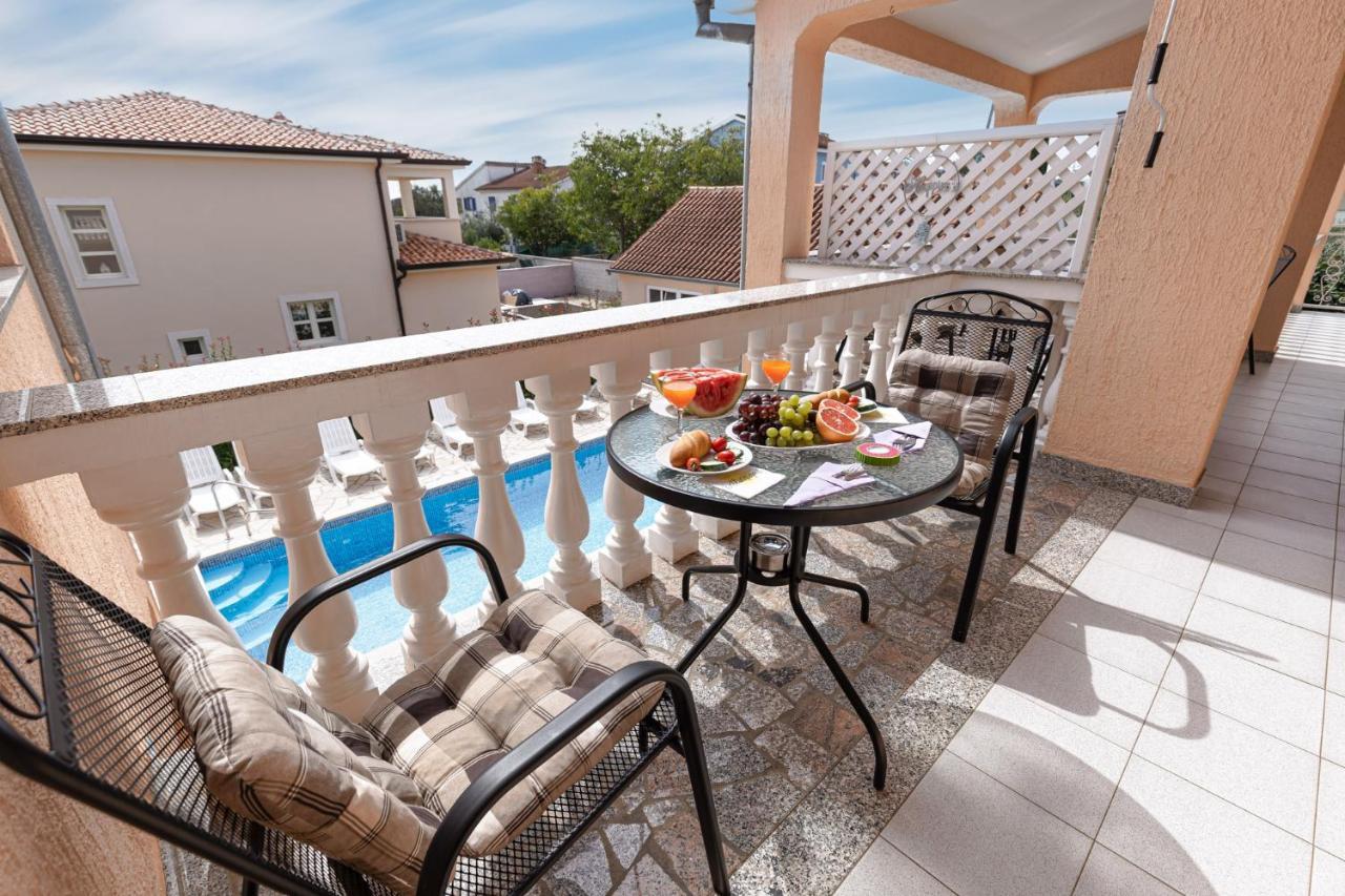 Ferienwohnung Haus Delphin Poreč Exterior foto